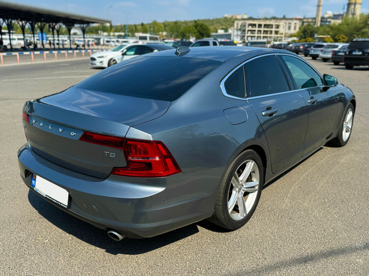 Volvo S90