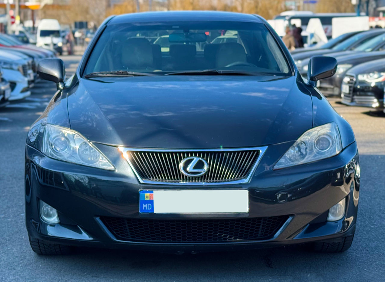 Lexus IS 200