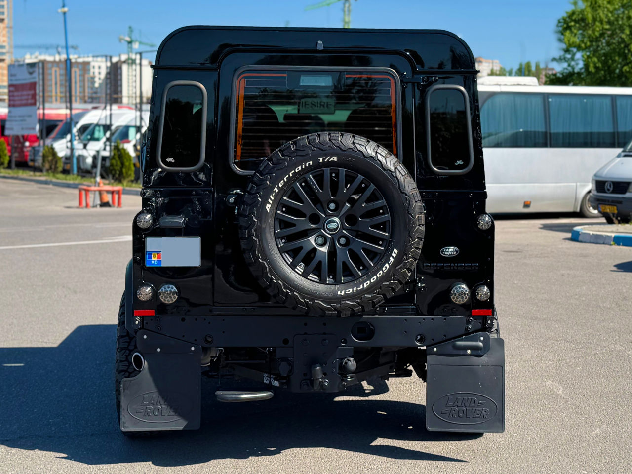 Land Rover Defender