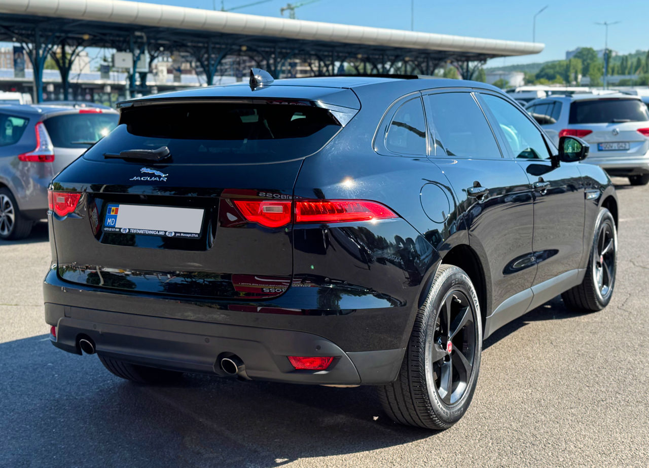 Jaguar F-PACE